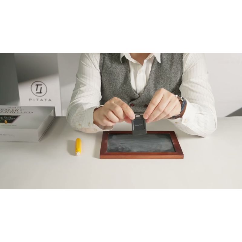 Video PITATA Smart Chalkboard