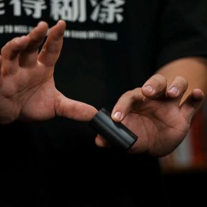 Foto Instant Flame by Mai Bro & TCC Magic 