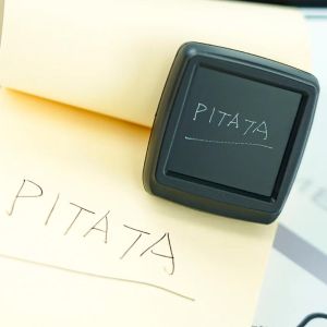 Foto PITATA Palm Peeker